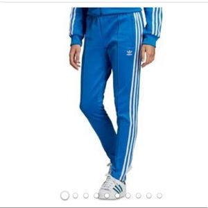 Royal blue adidas joggers with pockets sweatpants